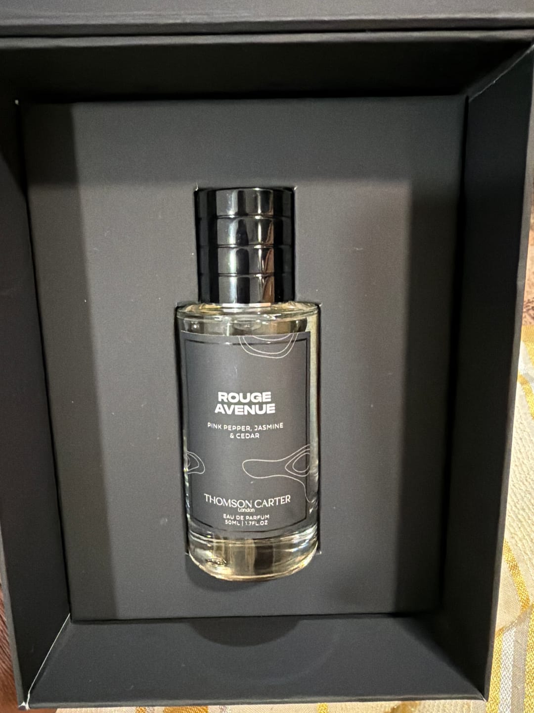 Customer photo review of Rouge Avenue | Eau de Parfum