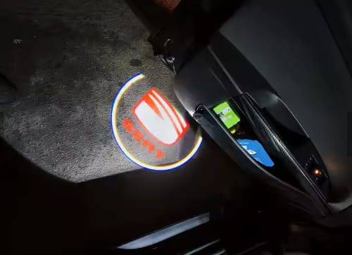 Customer photo review of Proyector Led Logo Personalizado 2 Piezas
