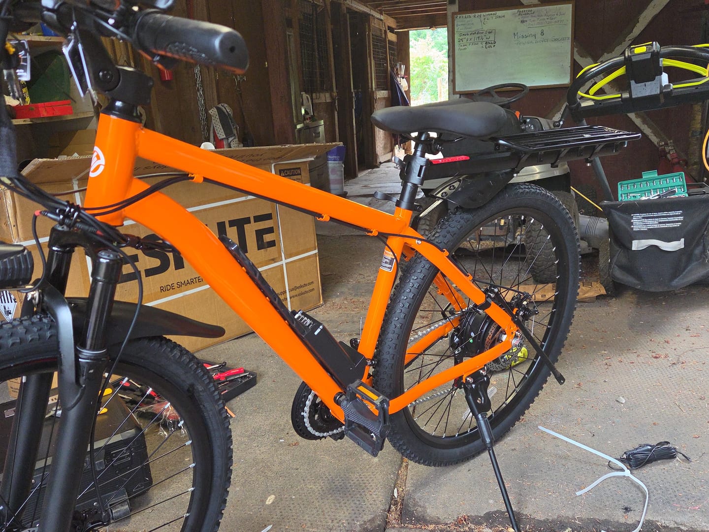 Customer photo review of Eskute® M200 27.5" Mountain Electric Bike