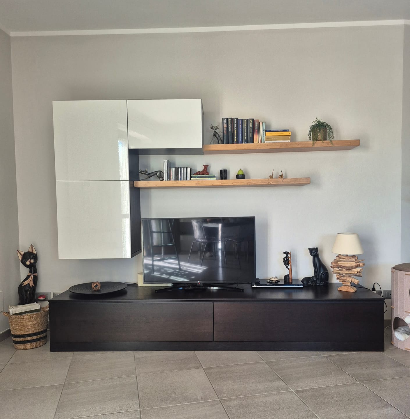 Customer photo review of Mensola sospesa - VENERE - Profondità 15-20-25 cm. Rovere