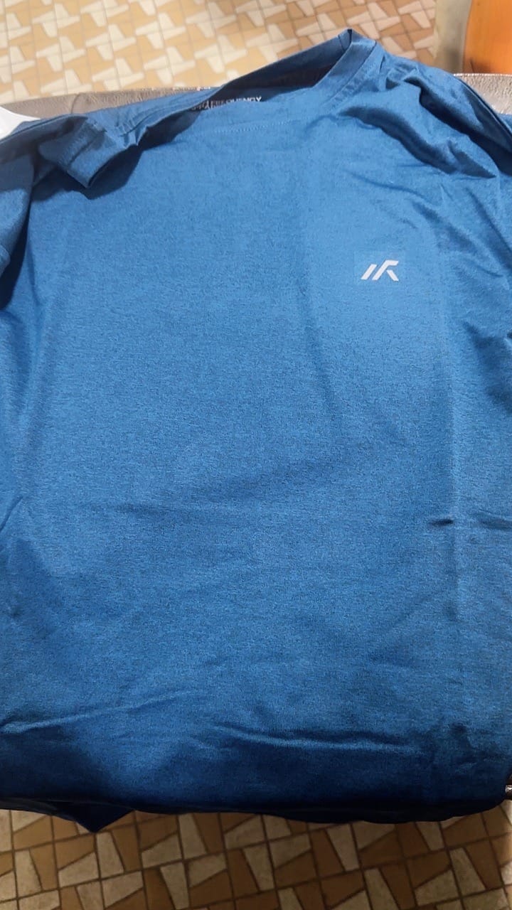 Customer photo review of Dri-Fit Heather Crew Neck Short Sleeve T-Shirt