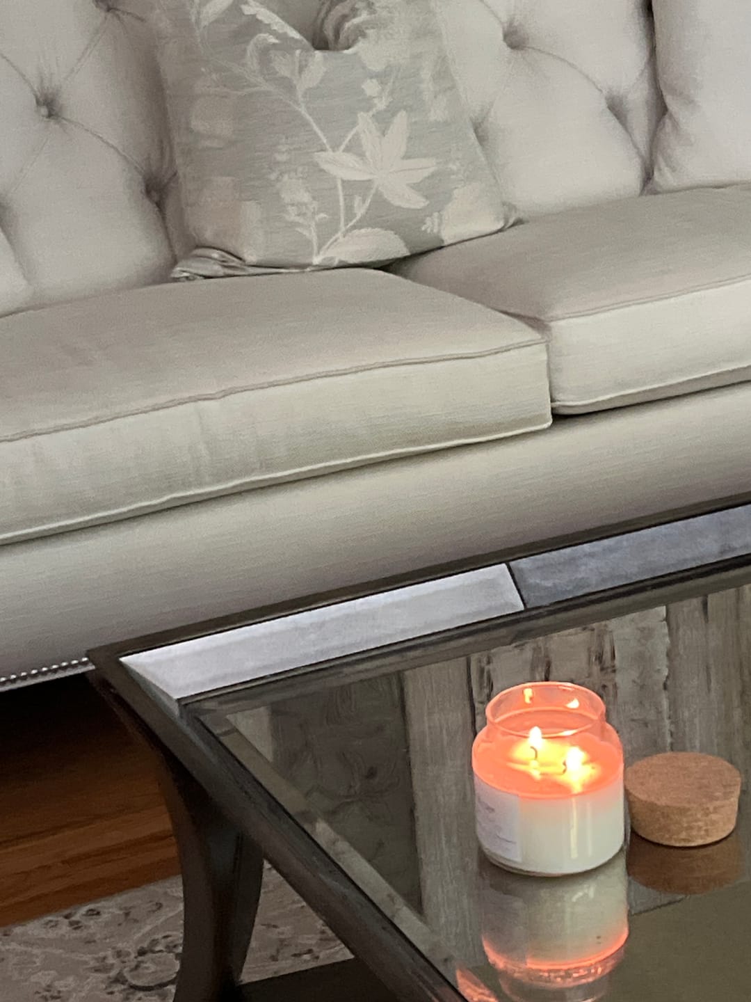 Customer photo review of welcome home 22 oz glass candle