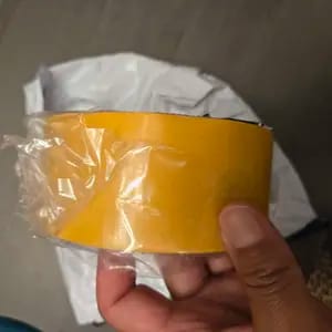 Customer photo review of Adesivo Forte Nastro Doppia Faccia Impermeabile Rimuovibile