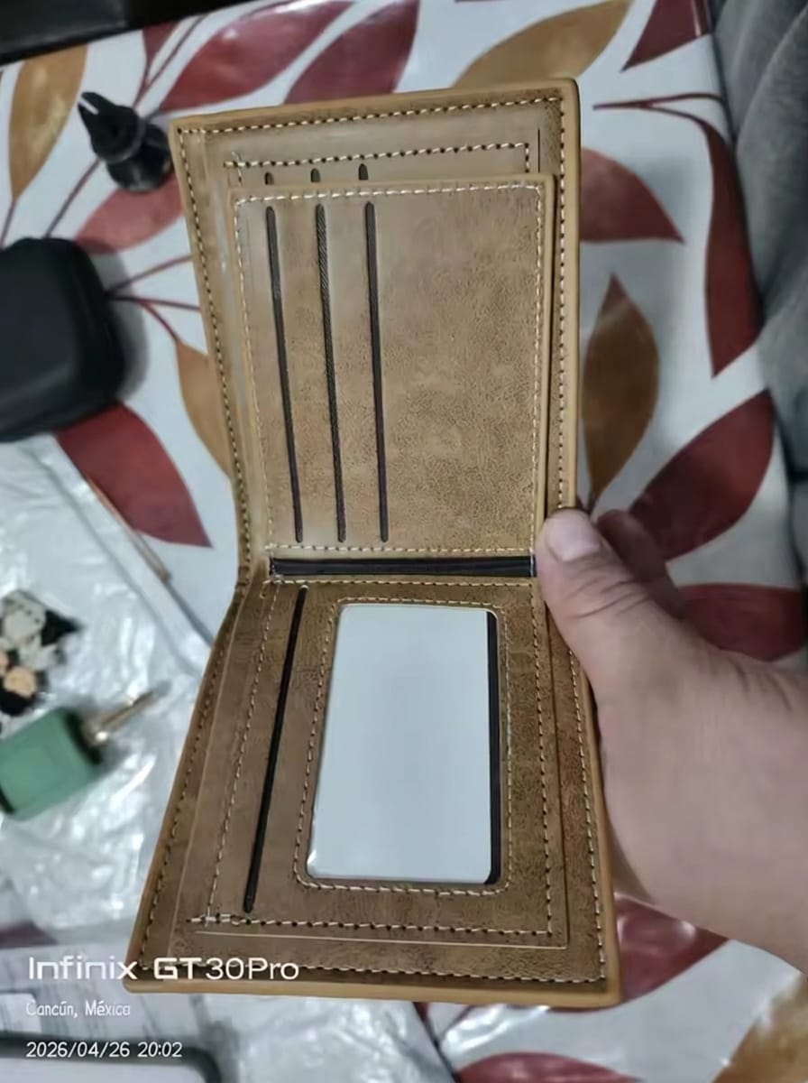Customer photo review of Cartera Dragon Ball