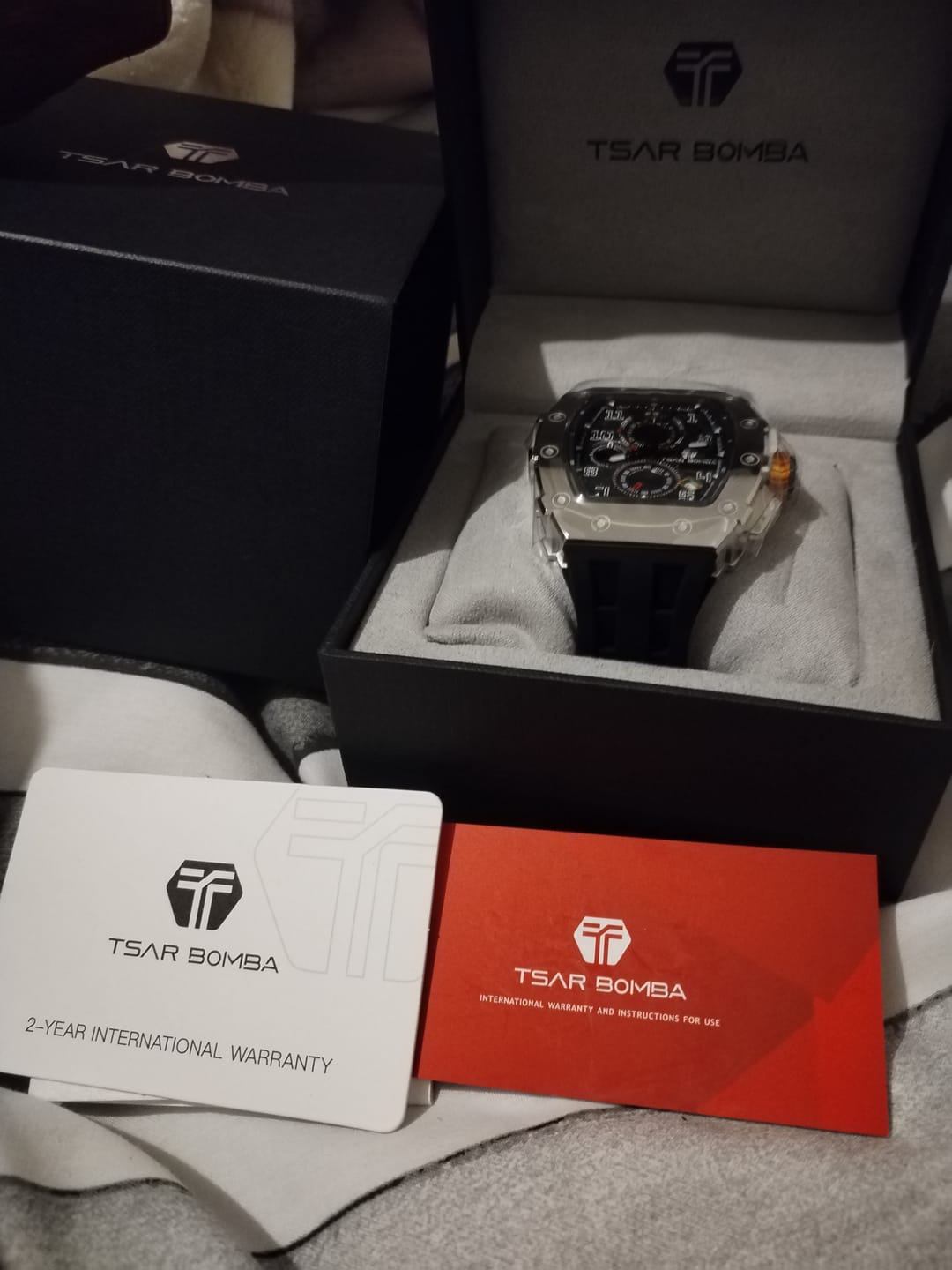 Customer photo review of TSAR BOMBA Elemental-Calendar Version Quartz TB8204Q