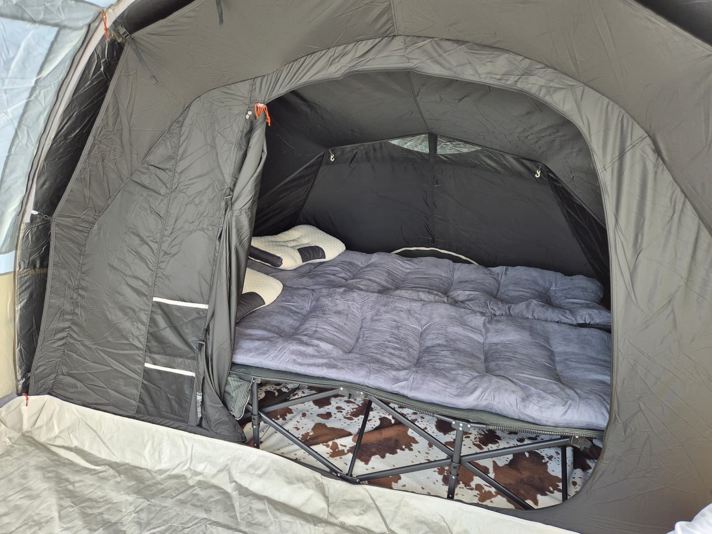 Customer photo review of GOALPINE® OASE | Feldbett Groß mit Matratze [Wildtierleder Imitat] & Kissen