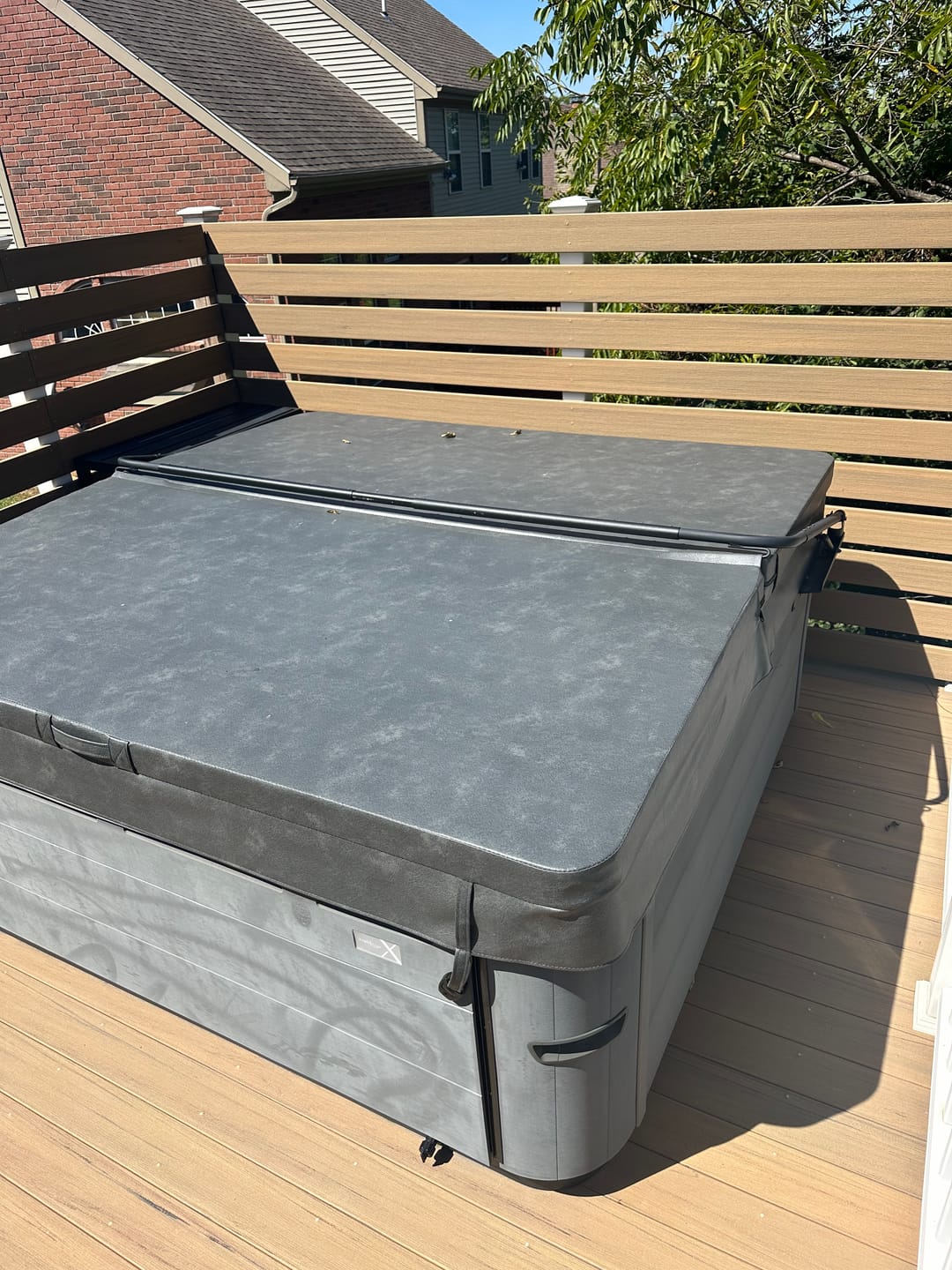 Customer photo review of Bullfrog X7, X7L Hot Tub Cover (88" x 88")