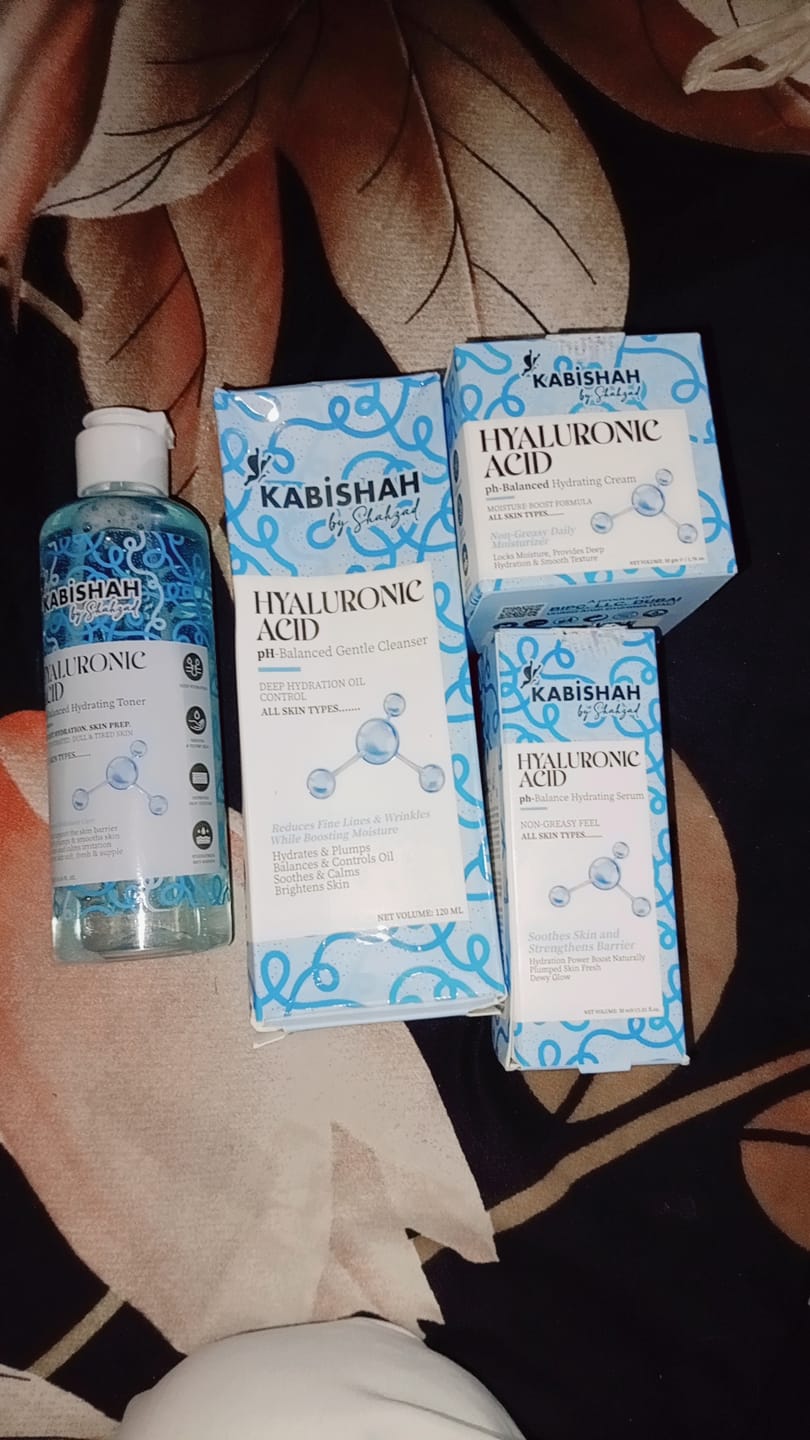 Customer photo review of Hyaluronic Glass Skin Kit