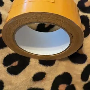 Customer photo review of Adesivo Forte Nastro Doppia Faccia Impermeabile Rimuovibile