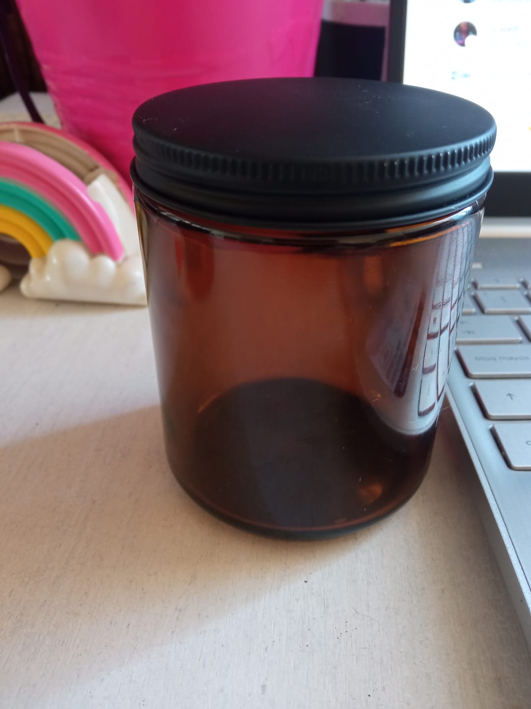 Customer photo review of Pote frasco velas vidrio ámbar 240 ml tapa negra mate