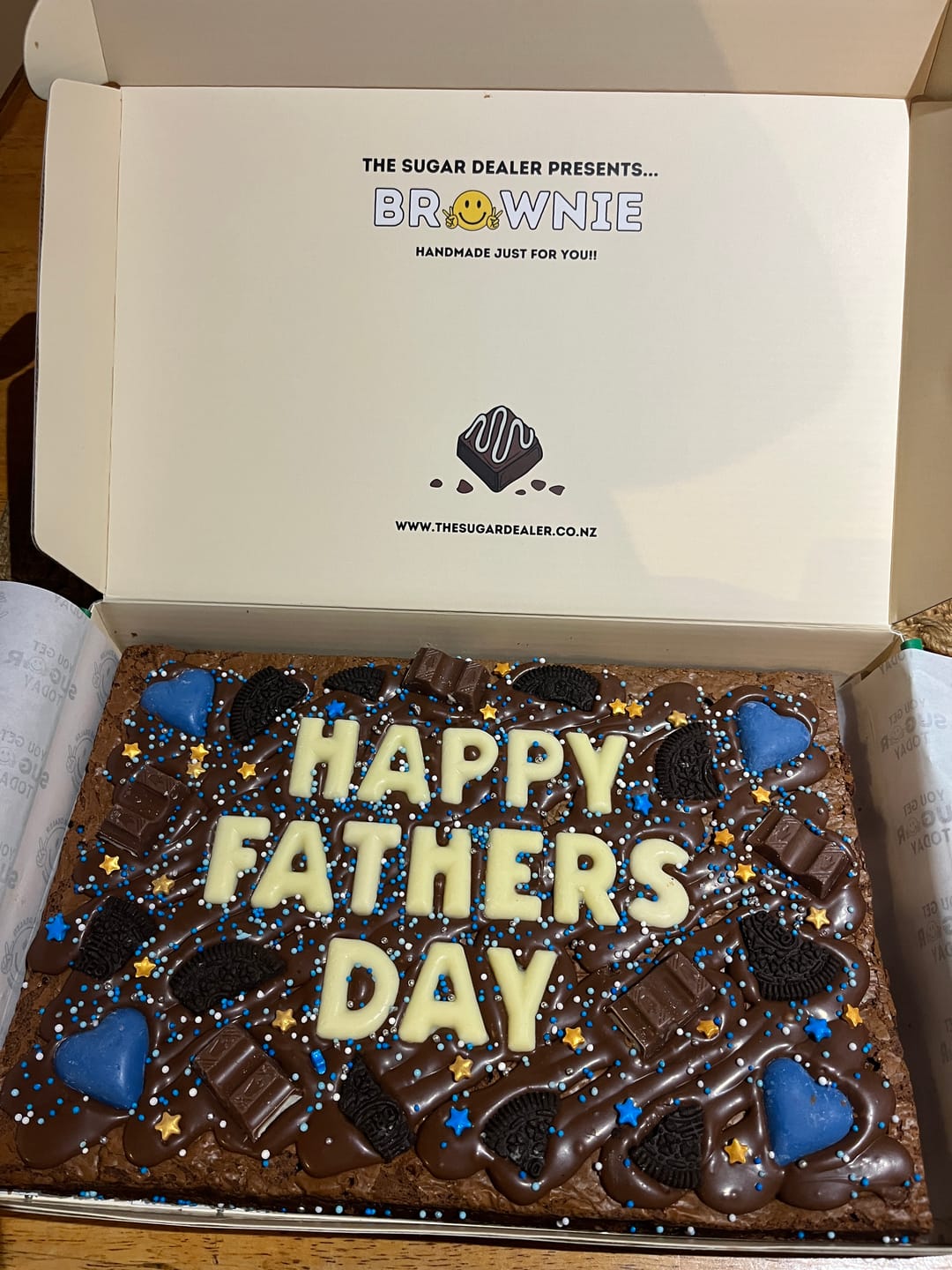 Customer photo review of Mega custom message fathers day brownie