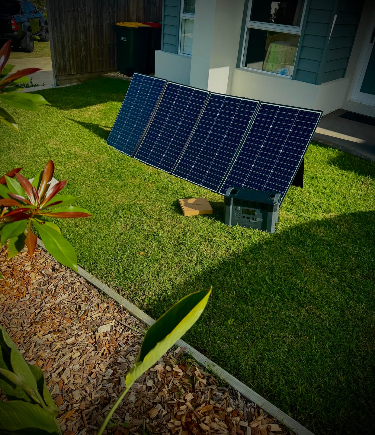 Customer photo review of ALLPOWERS SP037 Portable Solar Panel 400W
