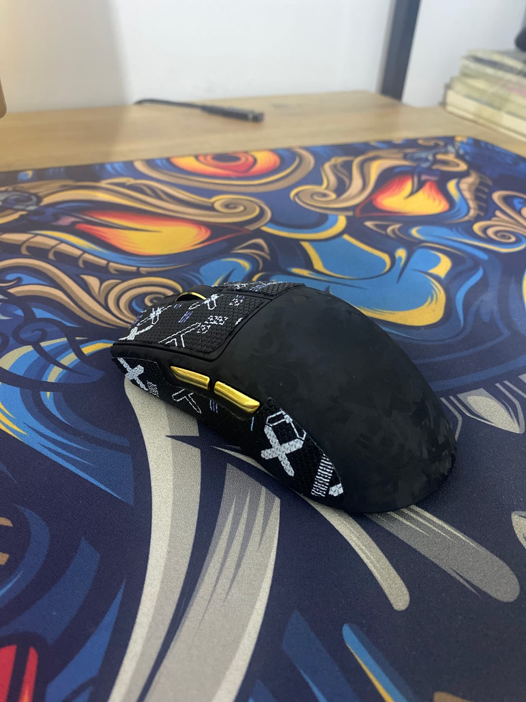 Customer photo review of YUNZII M2 Karbon Fiber Wireless Mouse