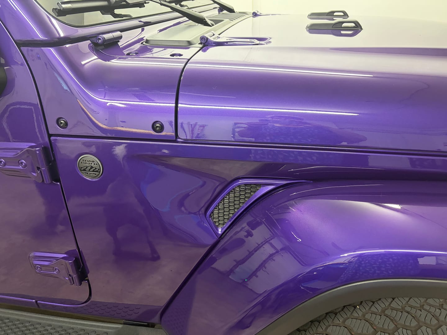 Customer photo review of Fender Vents Single or Two-Tone Painted (Fits JL/JT)
