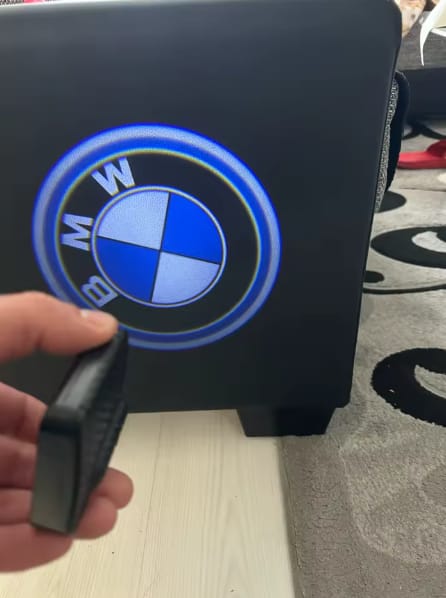 Customer photo review of Proyector Led Logo Personalizado 2 Piezas