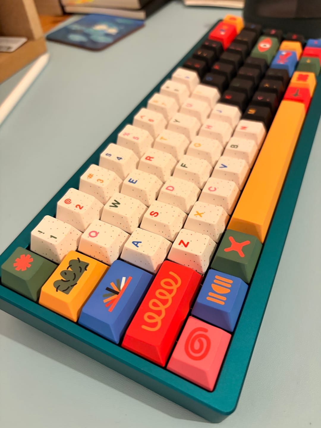 Customer photo review of Weikav - NUT65 Mechanical Keyboard Barebone Kit