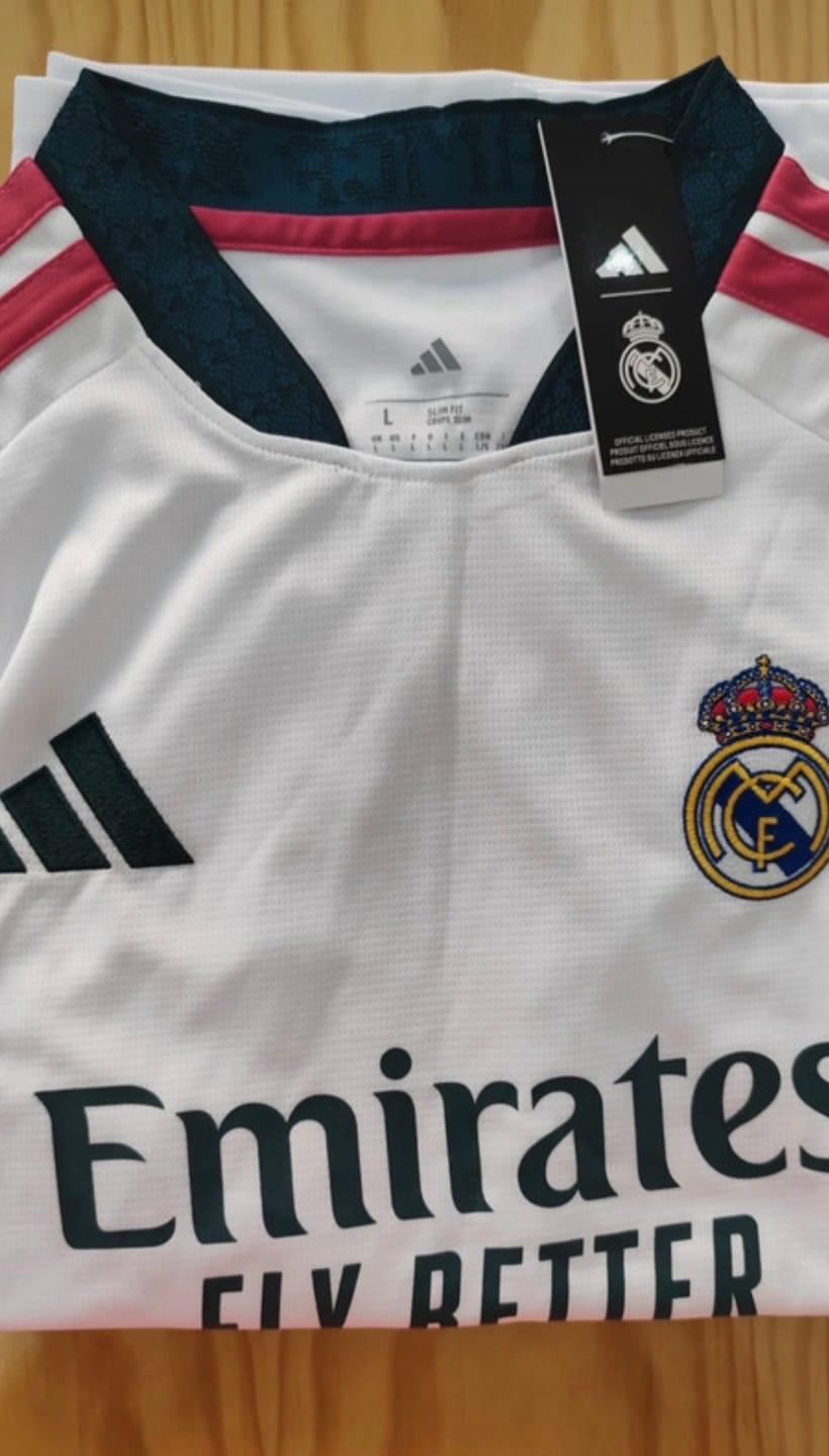 Customer photo review of Camiseta Local Real Madrid 26/27