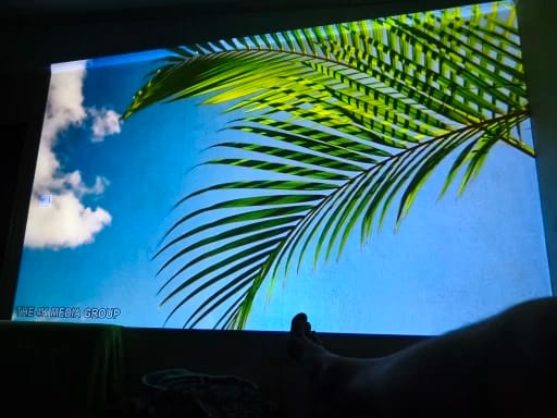 Customer photo review of Mini Proyector Smart 180 VELTRIX™