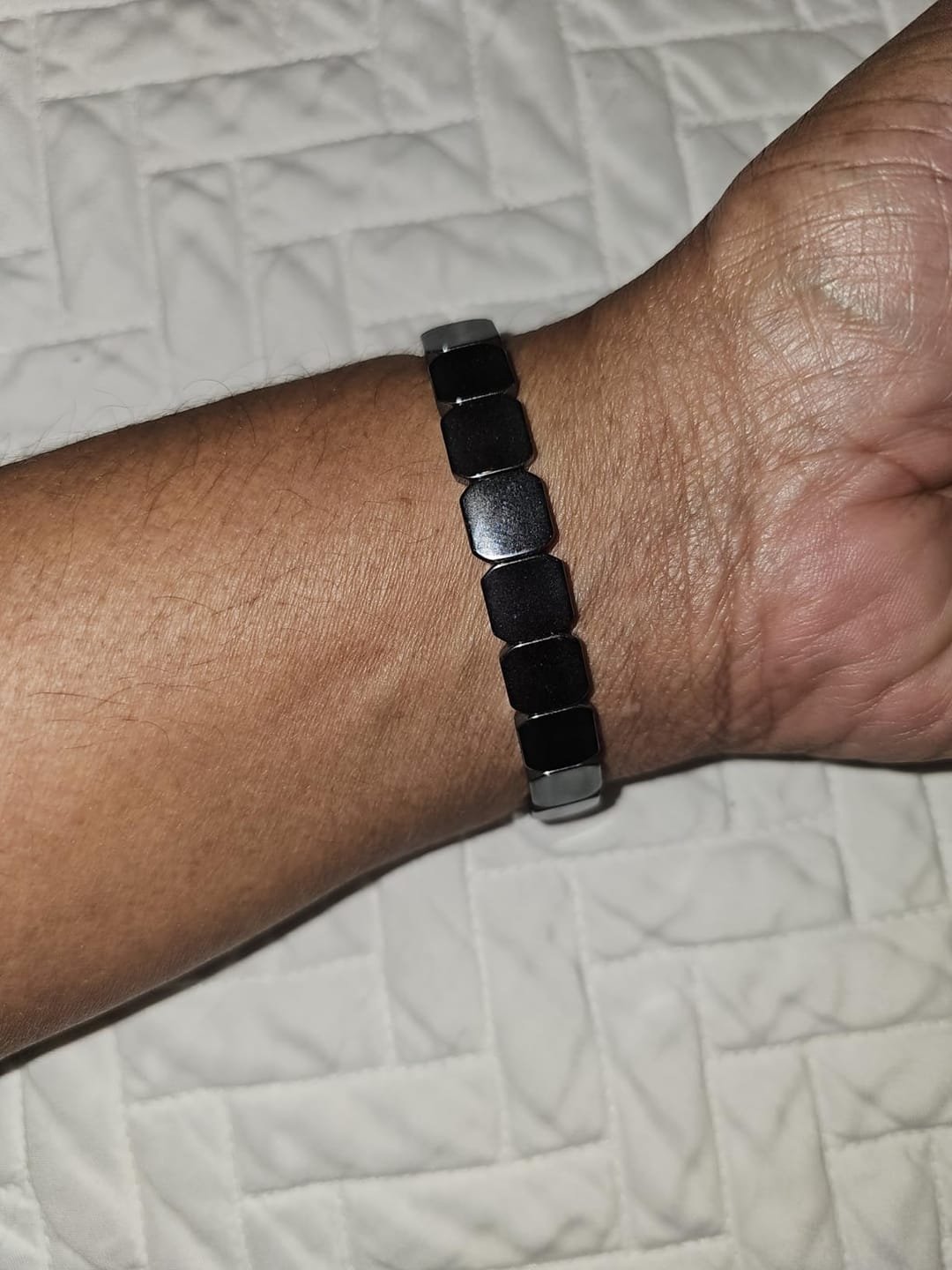 Customer photo review of Hiron™ Pulsera De Hematita