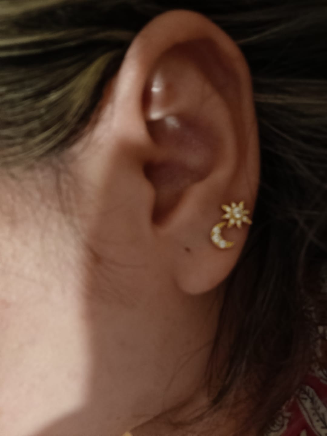 Customer photo review of Piercing luna zirconia
