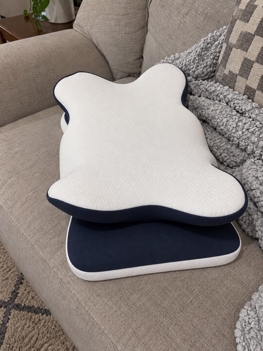 Customer photo review of Timoties Ortopedik Visco Boyun Yastığı