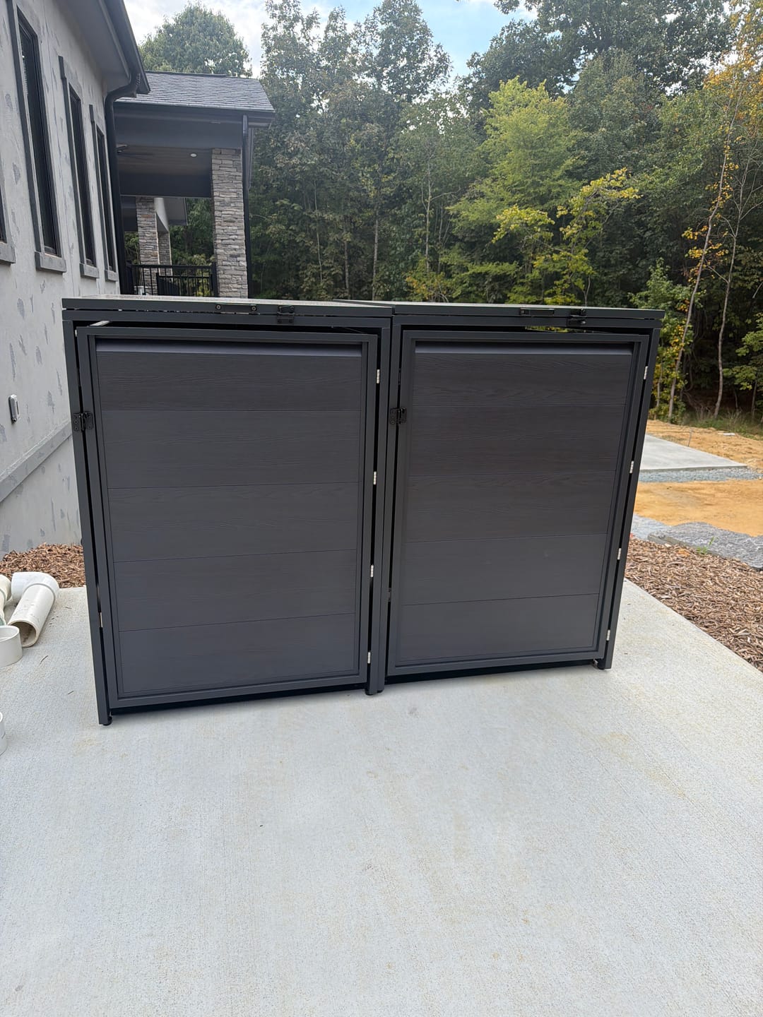 Customer photo review of MisterBin® Garbage Bin Enclosure