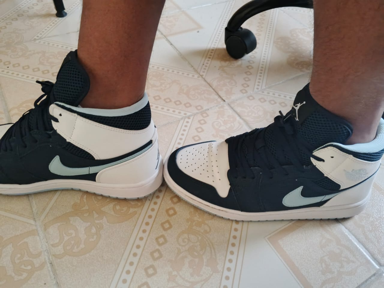 Customer photo review of Tenis Retro 1 Navy Blue
