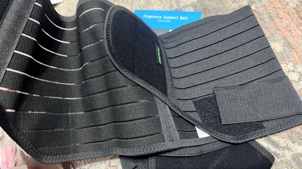 Customer photo review of Blinqo Pregnancy Support Belt for Women