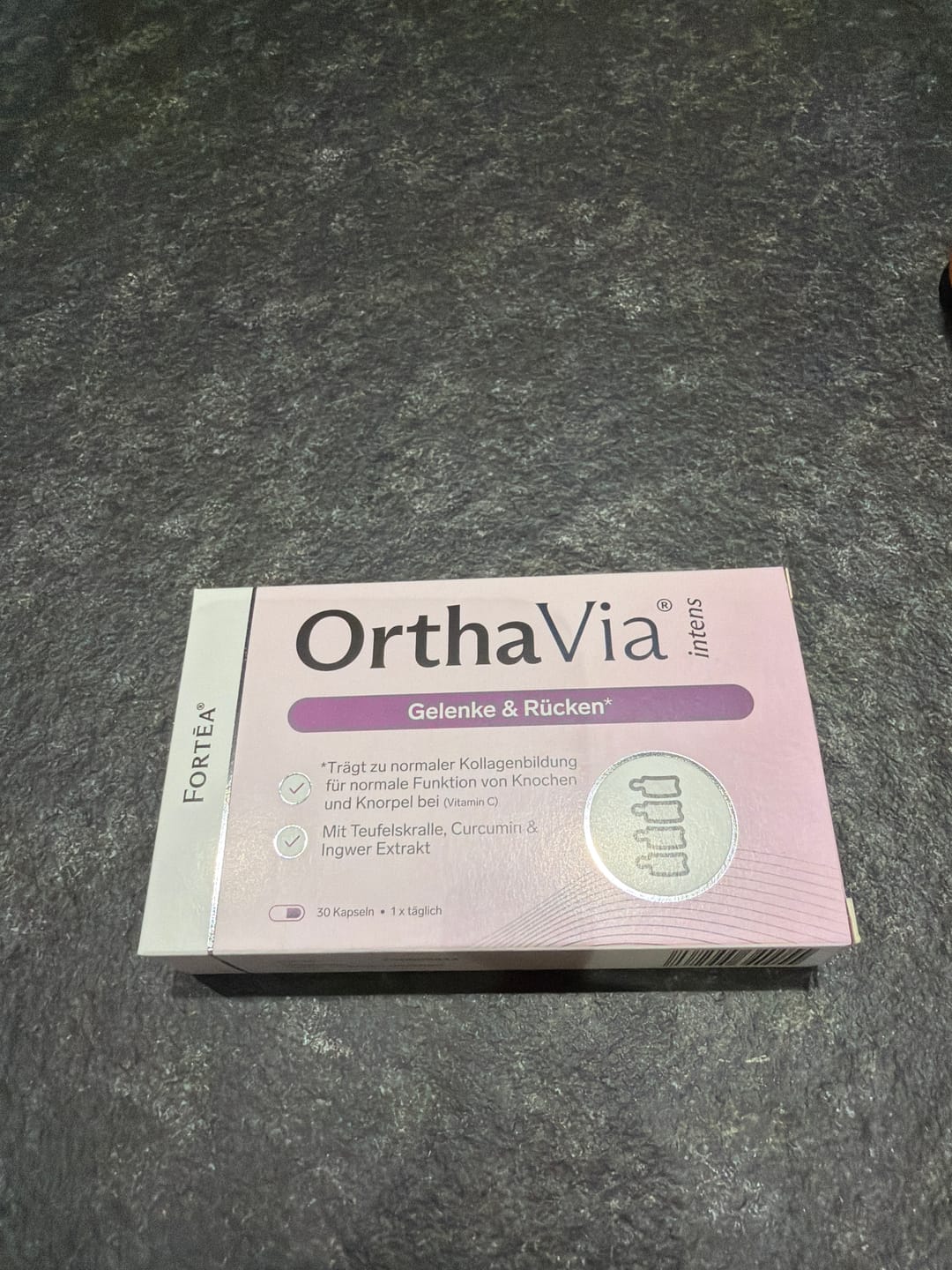 Customer photo review of OrthaVia® intens – Gelenke & Rücken