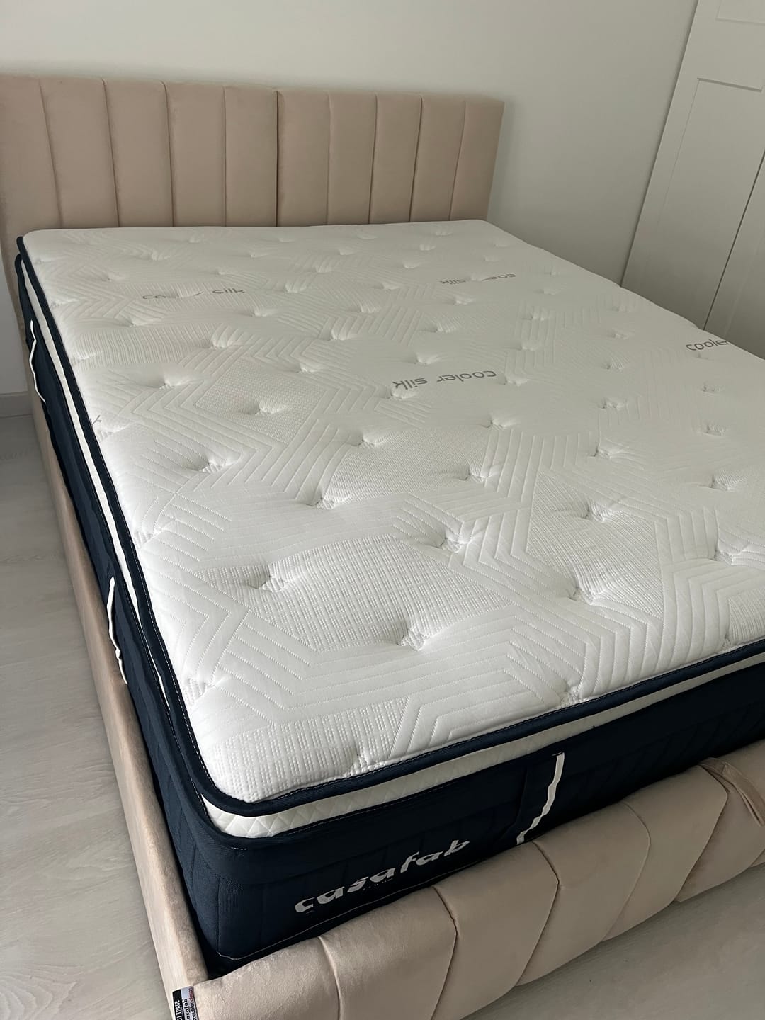 Customer photo review of Matelas ALTITUDE – 33 cm Surmatelas intégré | Confort hôtel