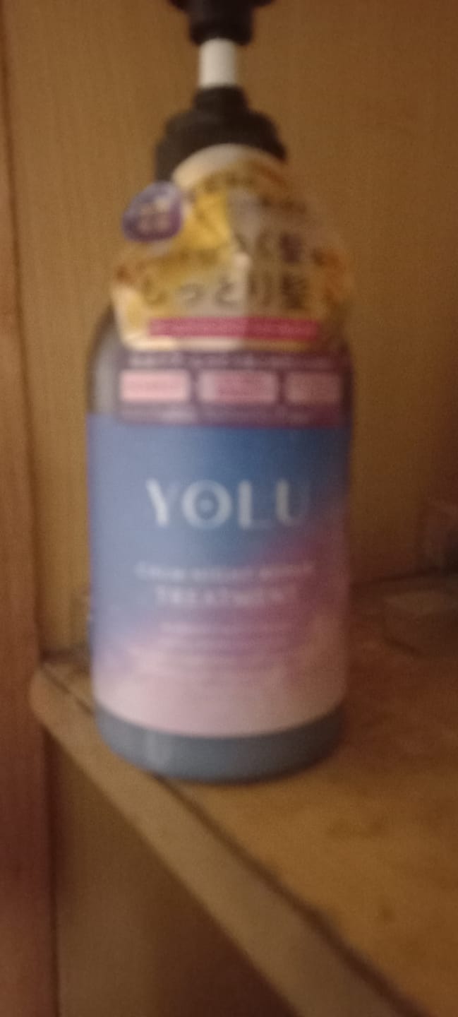 Customer photo review of YOLU Calm Night Repair Conditioner 475g – Nighttime Smoothing Treatment