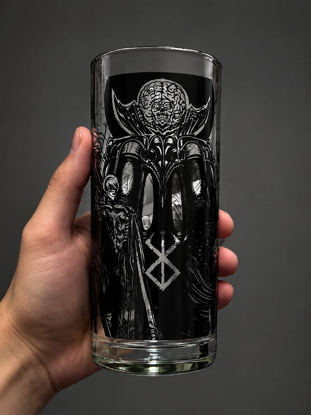Customer photo review of Vaso Mano de Dios Guts Glass Color Transparente 500ml