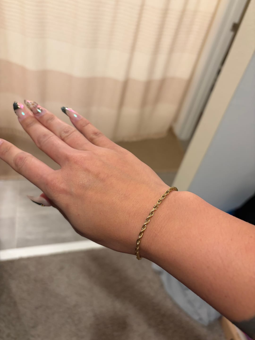 Customer photo review of Calvi Rope Chain Bracelet