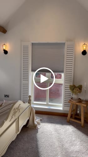 Customer video review of SmartWings Motorized Blackout Cellular Shades Nowa