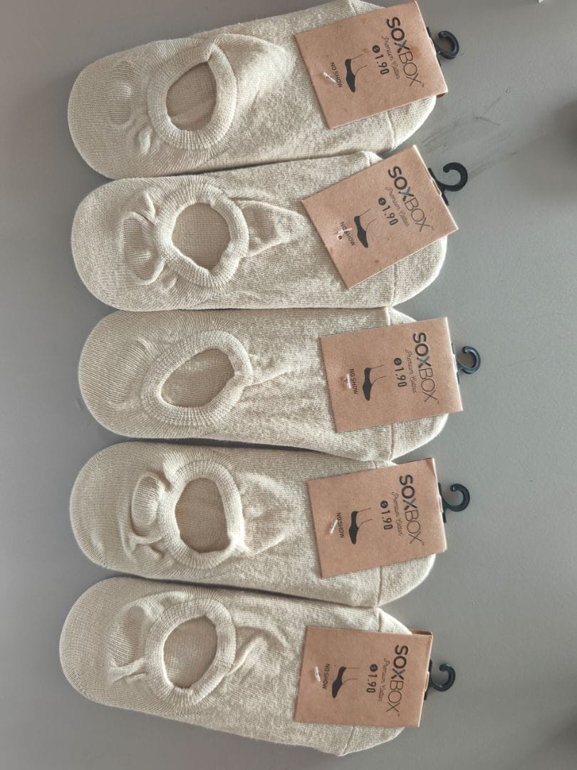 Customer photo review of [5 Pairs] No Show Cotton Socks