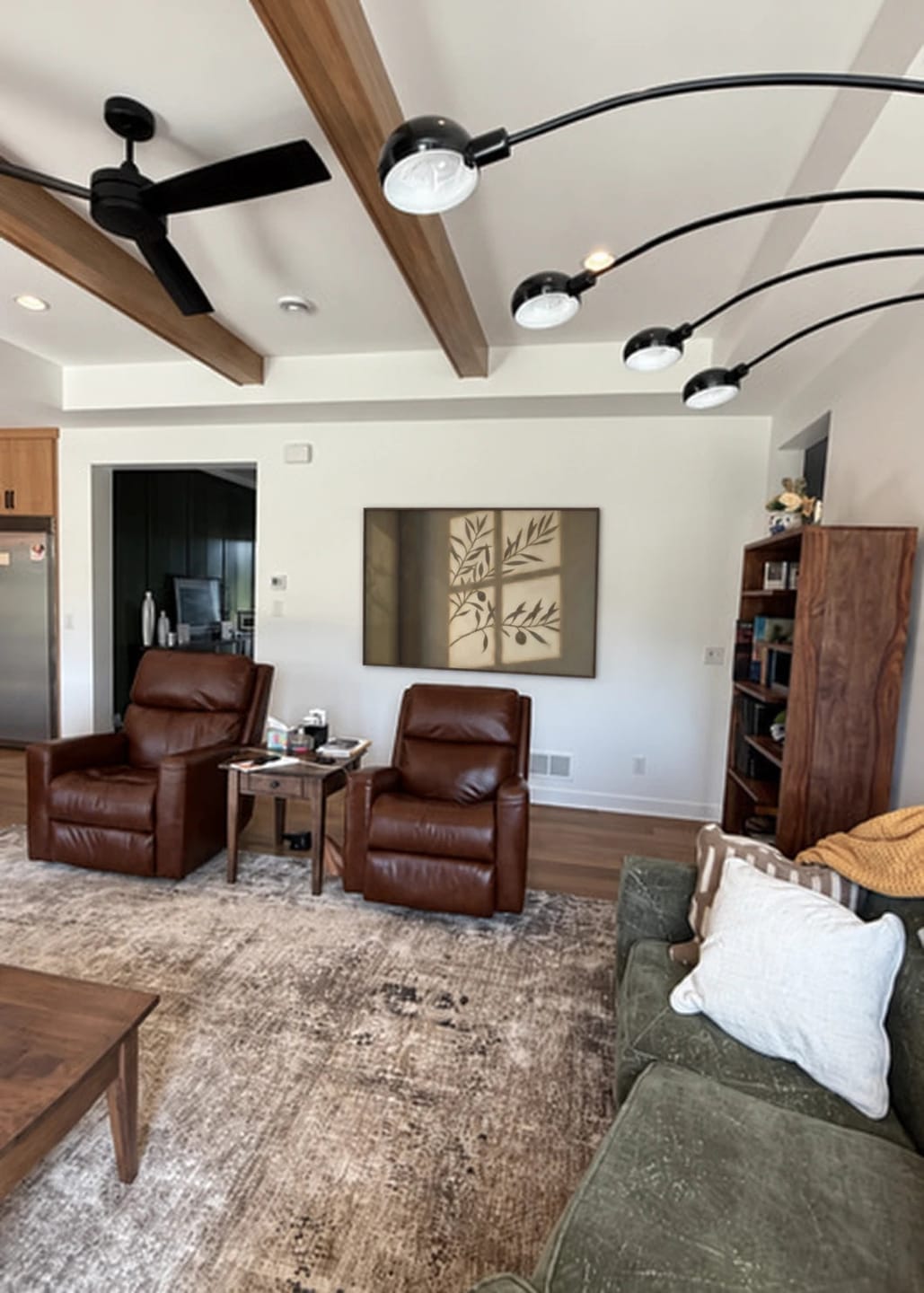 Customer photo review of Expressive Contemporary Art｜Olive Window Shadows