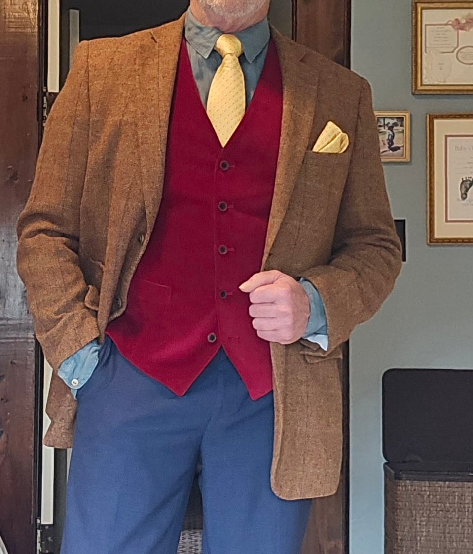 Customer photo review of Gold and Diamonds Tie, Pocket Square and Cufflinks