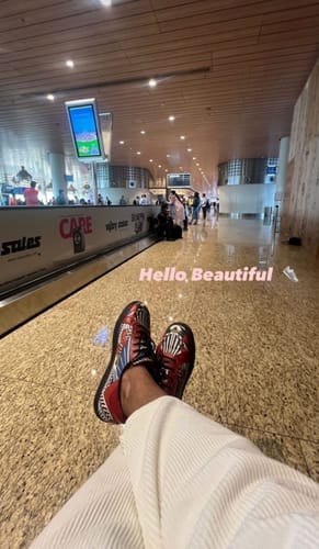 Customer photo review of Oculus Core Sneaker