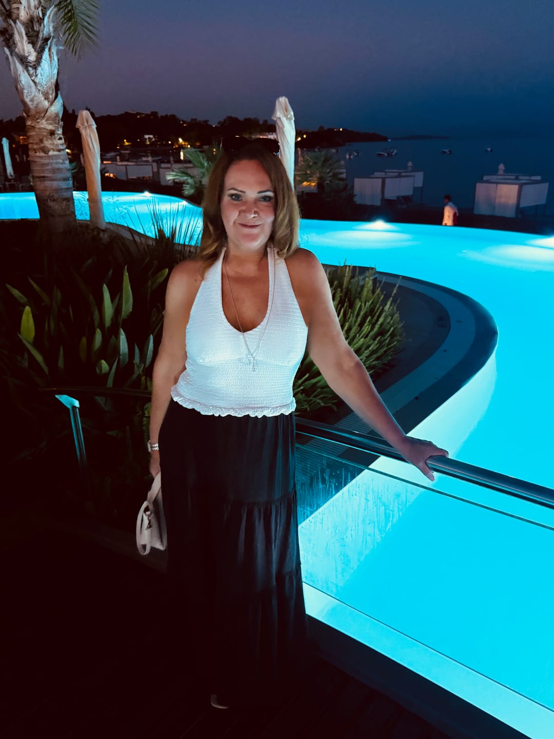 Customer photo review of Tinted Tan Soufflé Malibu Beach- Medium
