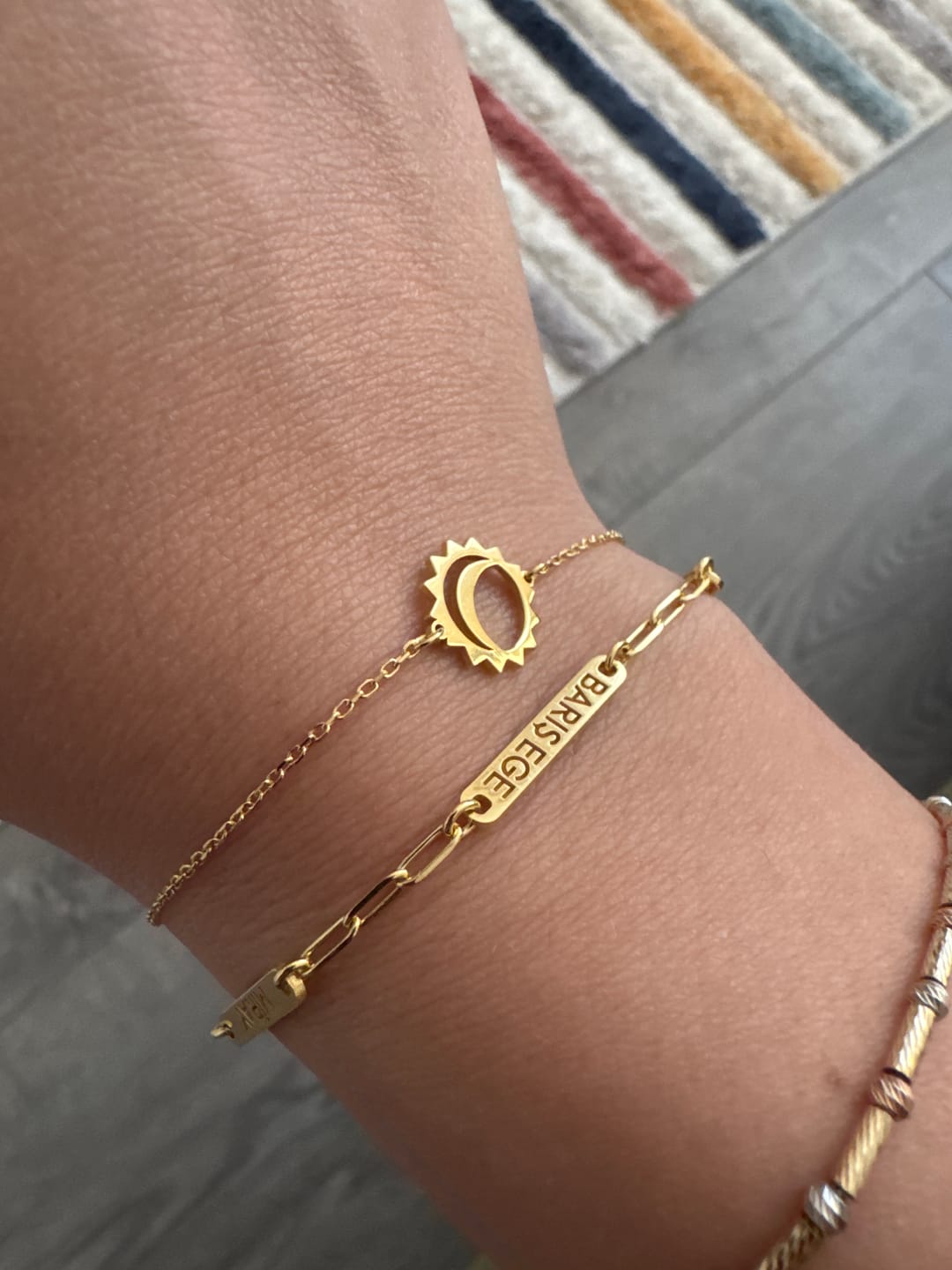 Customer photo review of Moments Bileklik