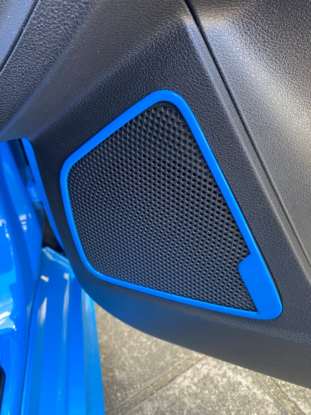 Customer photo review of Mk3/3.5 Focus Door Speaker Surrounds x4 (Painted Finishes)