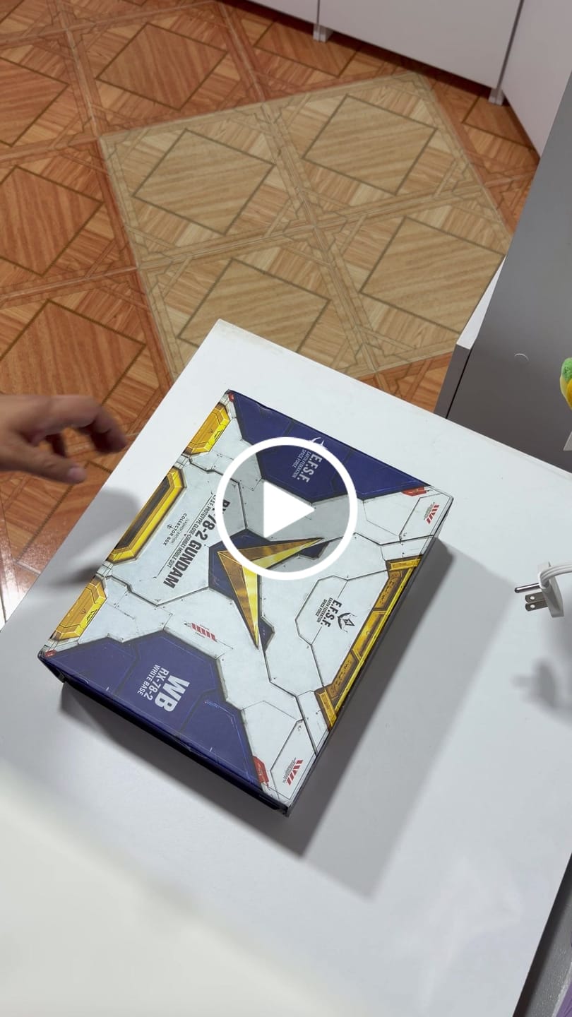 Customer video review of RX-78-2 WHITE BASE EDITION