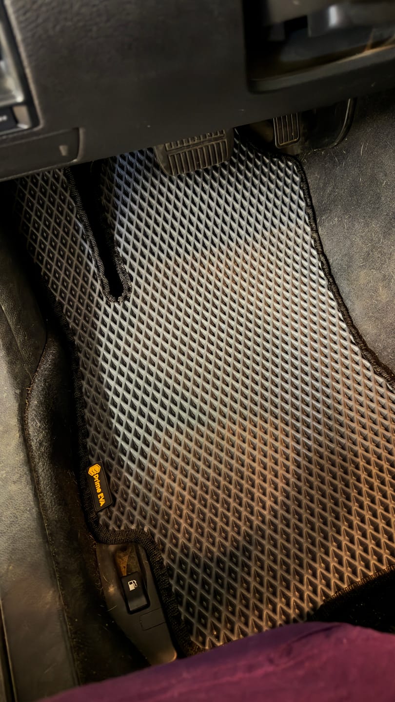 Customer photo review of Auto Fußmatten nach Maß - Vorne