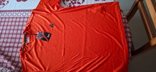 Customer photo review of Polera Khombi Poly Tilki Temel