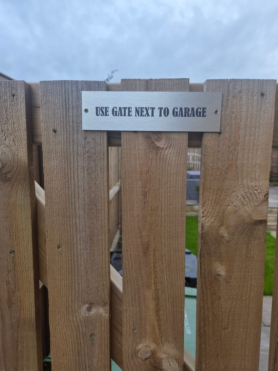Customer photo review of ANY TEXT - Aluminium Sign Personalised With Your Text - Example PLEASE USE SIDE GATE ( 5.5cm x 20cm )