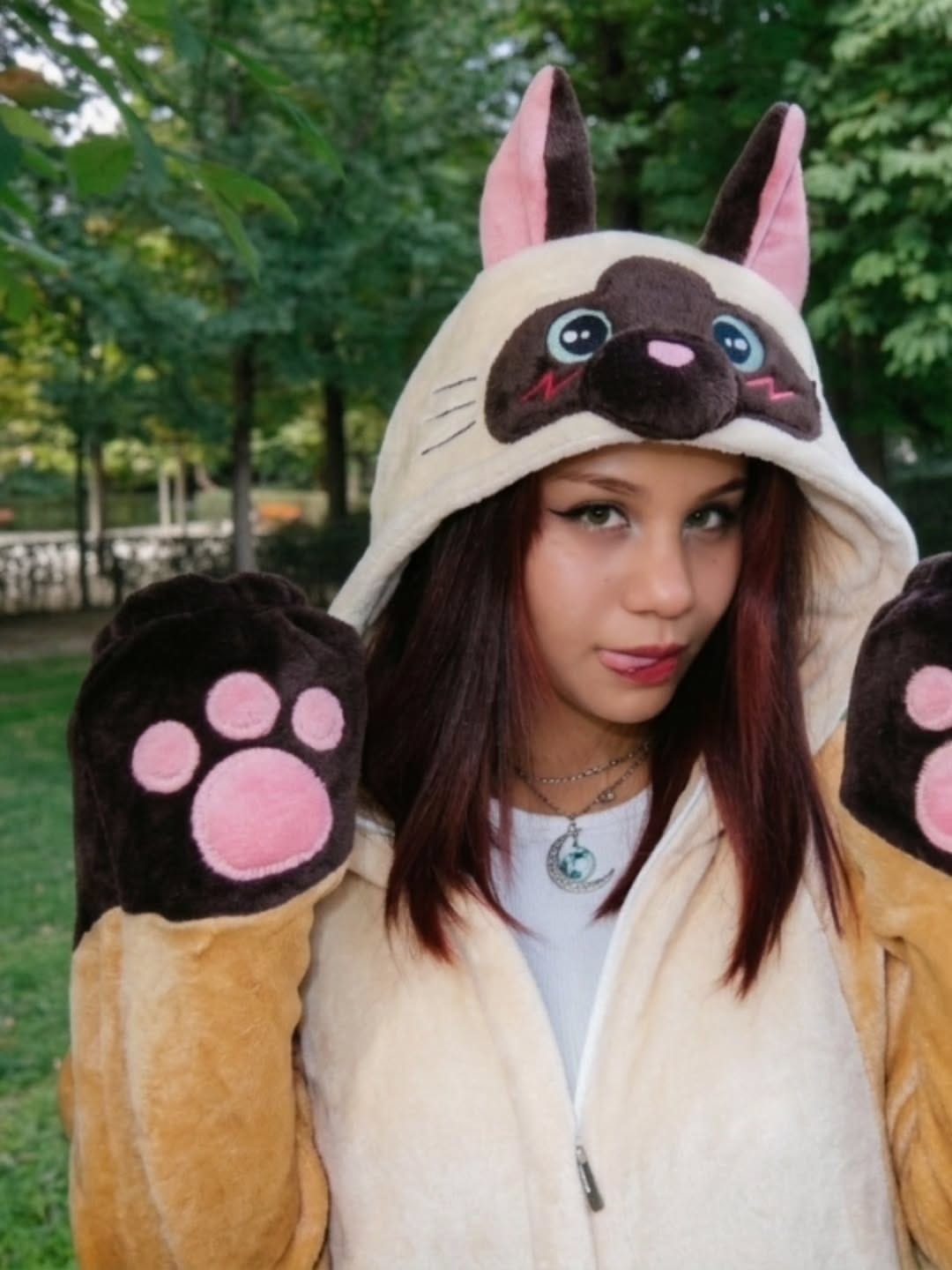 Customer photo review of OLAOLA Siamese Cat Pajamas Animals Onesie Plush Warm Home One Piece For Adult Unisex Halloween Costume