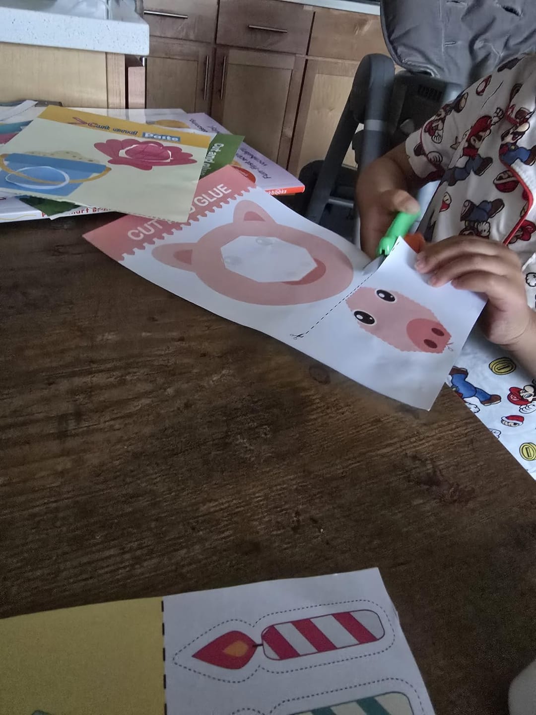 Customer photo review of Toddler Scissors