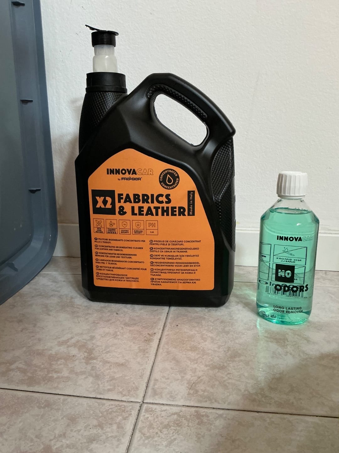 Customer photo review of X2 FABRICS&LEATHER DI INNOVACAR PULITORE SEDILI AUTO IN PELLE E RINNOVA TESSUTI