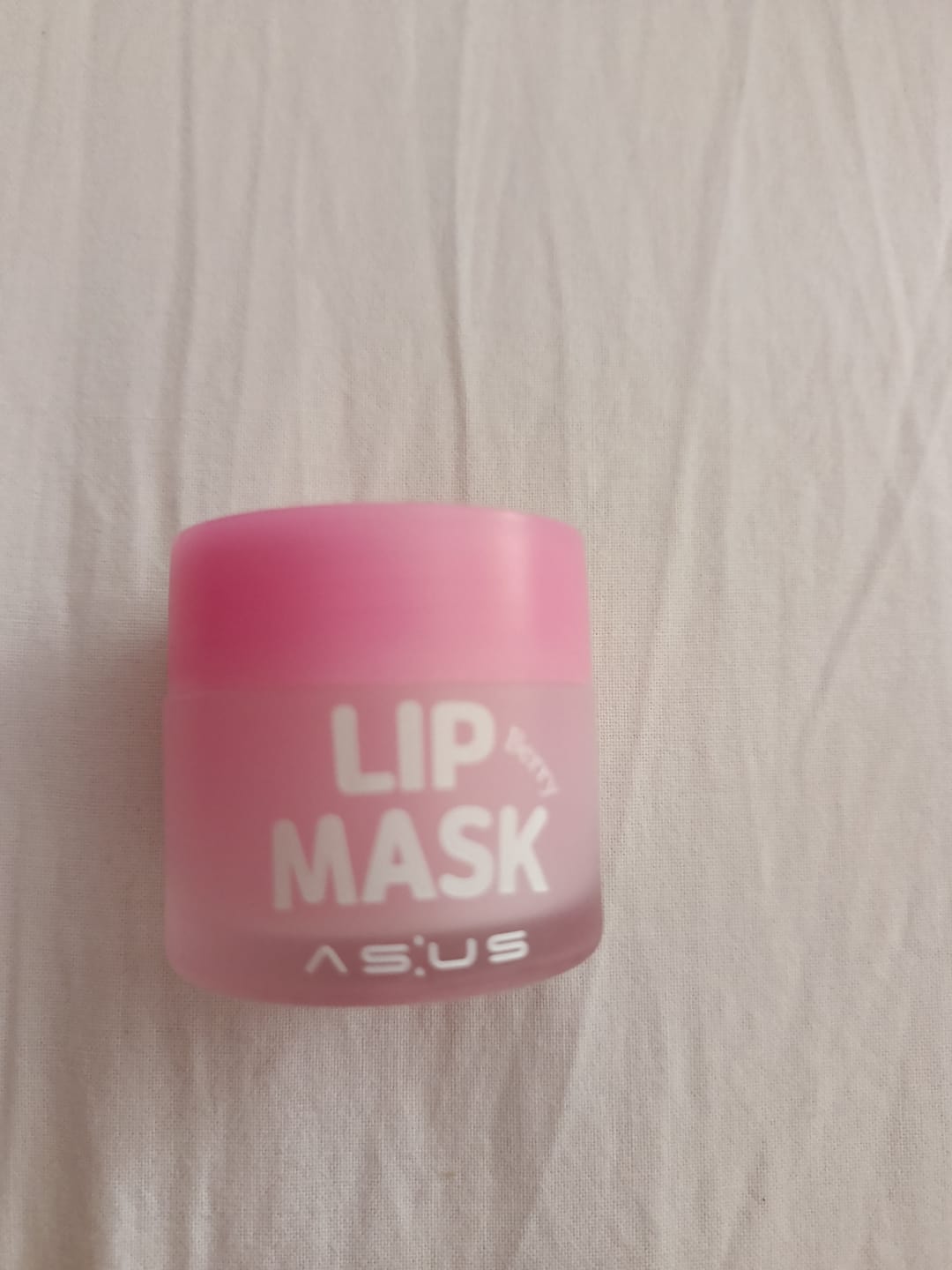Customer photo review of Подхранваща маска за сочни и хидратирани устни - Ягода ASUS Lip Mask Berry
