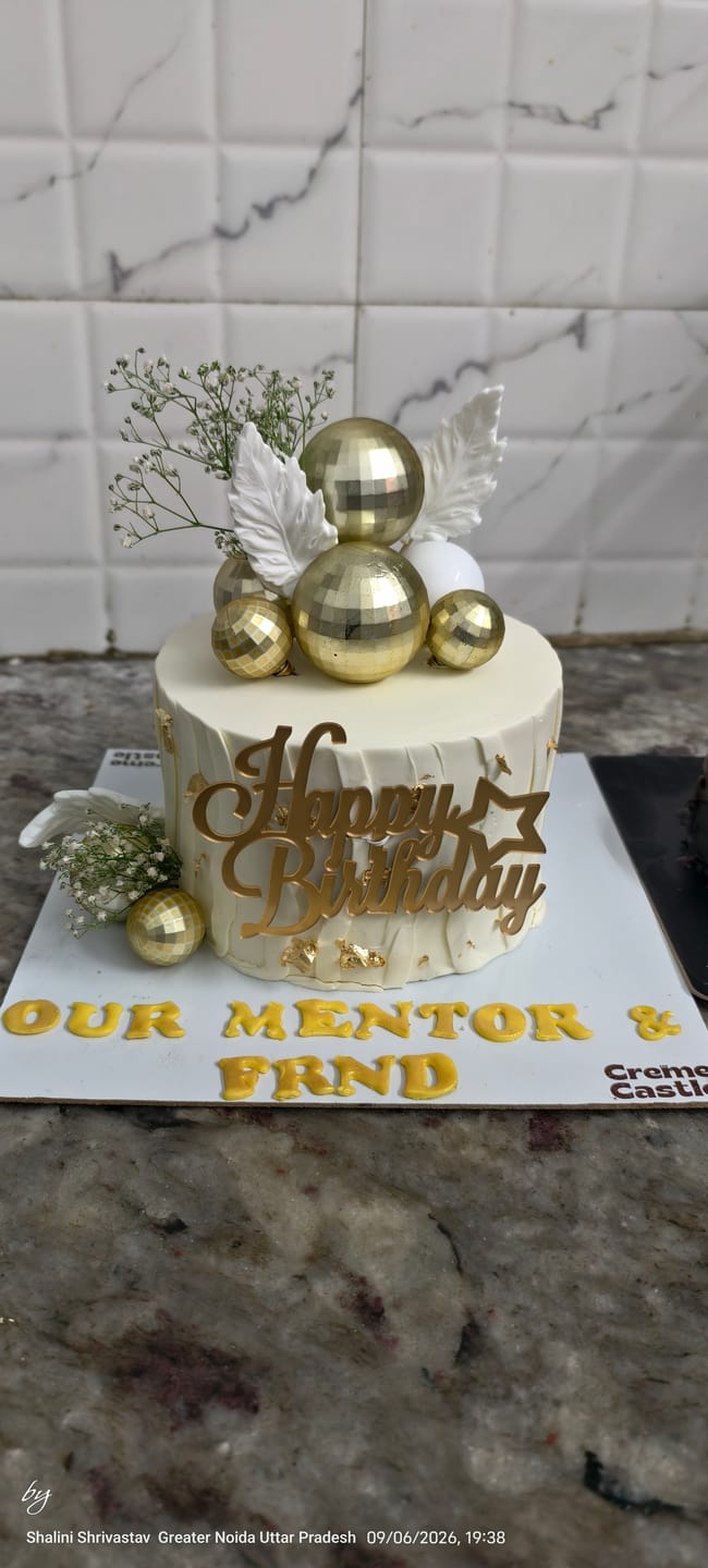 Customer photo review of Customized Flower Cake